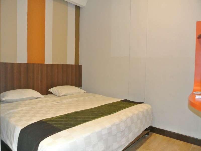 J Hotel Medan Exteriör bild